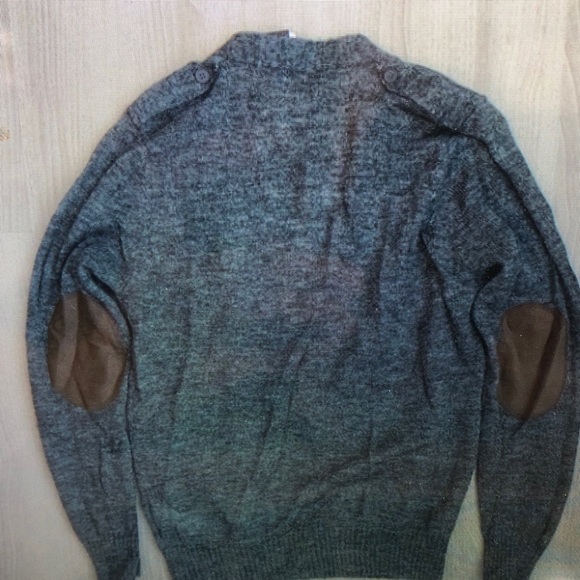 Men's Gray Cardigan Sweater - Picture 3 of 3
